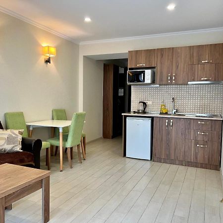 Batumi Orbi Beach Tower מראה חיצוני תמונה