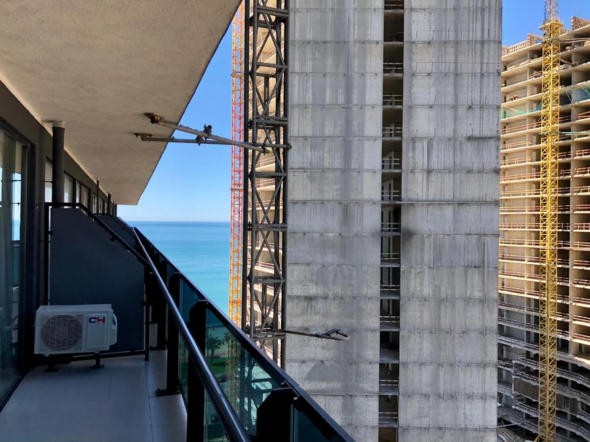 Batumi Orbi Beach Tower מראה חיצוני תמונה