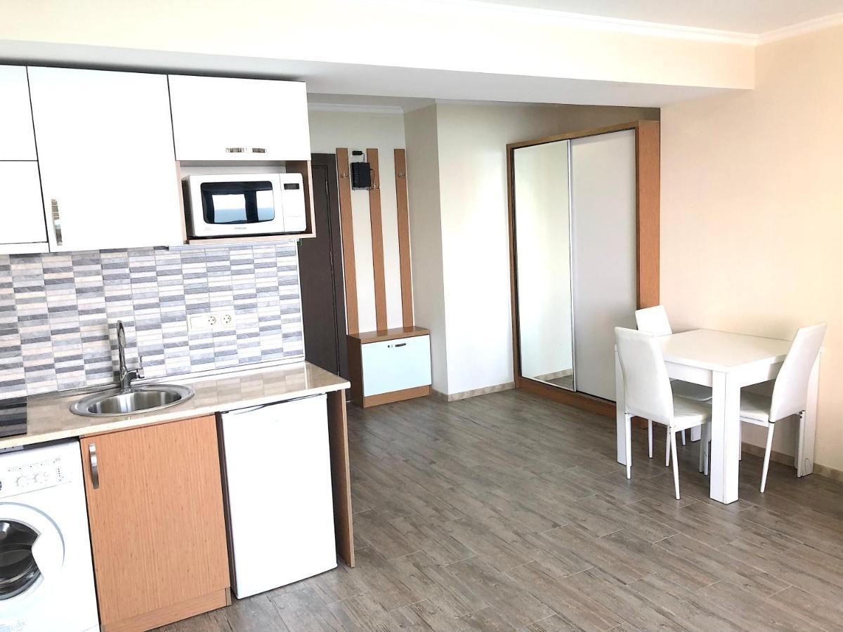 Batumi Orbi Beach Tower מראה חיצוני תמונה