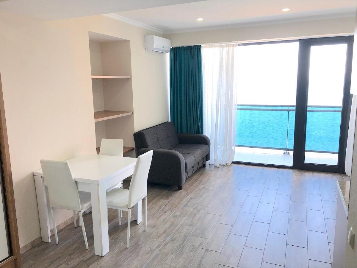 Batumi Orbi Beach Tower מראה חיצוני תמונה