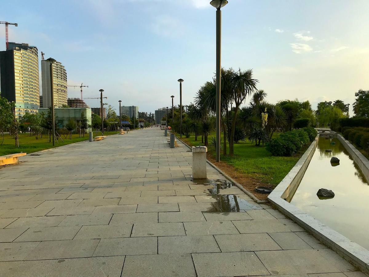 Batumi Orbi Beach Tower מראה חיצוני תמונה